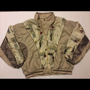 Vintage Women’s Windbreaker!!